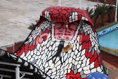 diapositiva galvanizada diapositivas de la cobra real del marco de acero de carbono de la piscina de la fibra de vidrio de la longitud del 112m para el parque del agua