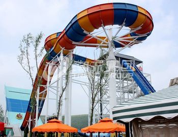 Diapositiva de la aguamarina de los adultos, diapositiva modificada para requisitos particulares de la aguamarina del bumerán en el parque de la aguamarina de Gaint para la diversión del agua