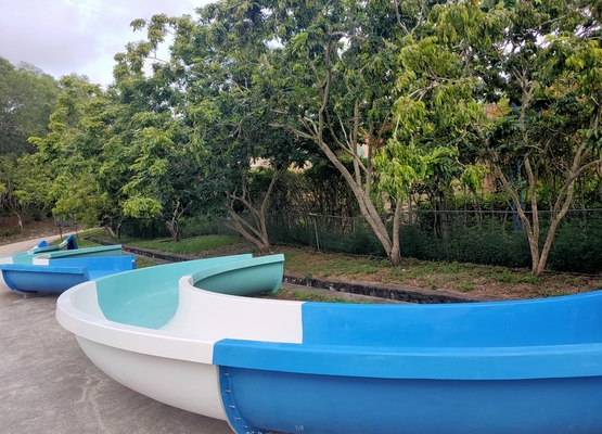 Slides de agua de fibra de vidrio de tipo espiral de múltiples carriles personalizados