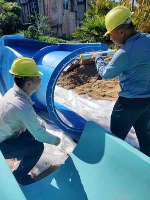 Slides de agua de fibra de vidrio de tipo espiral de múltiples carriles personalizados