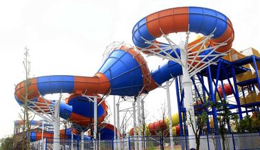 Diapositiva comercial de la montaña rusa del agua de la fibra de vidrio para los parques de atracciones de la familia