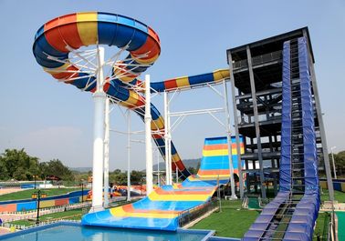 Tobogán acuático durable de la fibra de vidrio para la diversión interactiva del agua de la familia en parque del agua