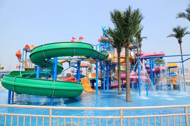 Plataforma media comercial del patio de la aguamarina de la casa del agua con el tobogán acuático para el parque del agua