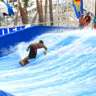 Paseo extremo durable los 21.7m*13.4m de la diversión del deporte del jinete del flujo que practica surf para el parque del agua