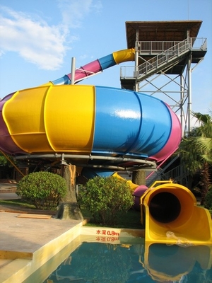 El agua interior divertida parquea la plataforma el 13.5m del equipo del parque temático