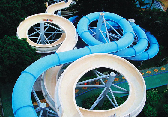 Tobogán acuático espiral gigante adulto de la fibra de vidrio para el parque de atracciones al aire libre