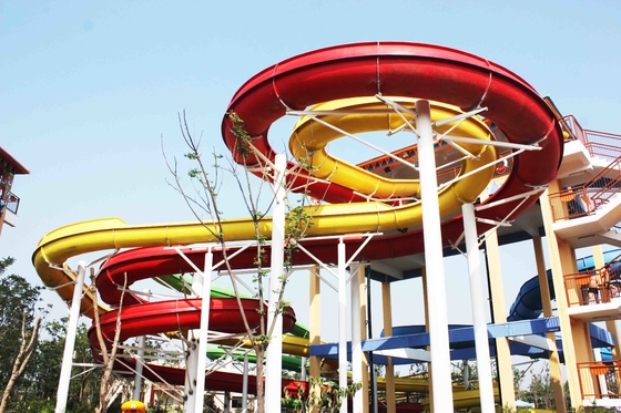 Fibra de vidrio de encargo al aire libre de los toboganes acuáticos, equipo popular del parque del agua para el adulto