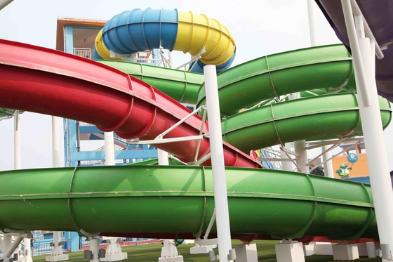 El equipo colorido del parque de la aguamarina, los toboganes acuáticos grandes de FPR del parque de encargo del agua PARA el agua pela