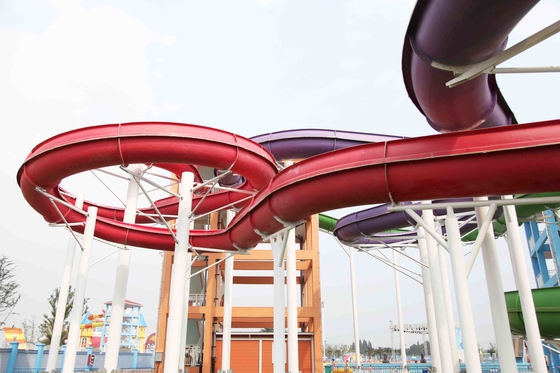 Toboganes acuáticos espirales de encargo de la venta caliente para el parque del agua de la aguamarina en China