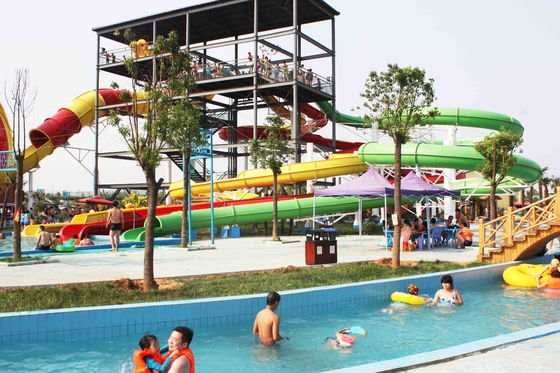 Toboganes acuáticos de encargo adultos, equipo galvanizado del parque del agua del acero de carbono