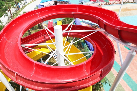 CE adulto al aire libre de los toboganes acuáticos de la fibra de vidrio de la diversión, modificado para requisitos particulares longitud para el parque del agua