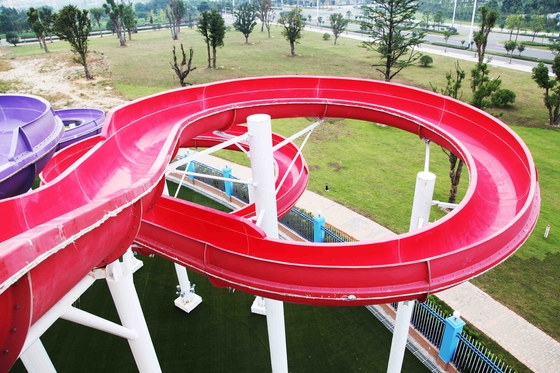 Toboganes acuáticos de encargo para el parque al aire libre grande del agua del espiral del centro turístico, ISO-9001