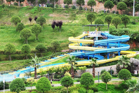 Juegos espirales modificados para requisitos particulares del tobogán acuático de la fibra de vidrio para los centros turísticos o el hotel