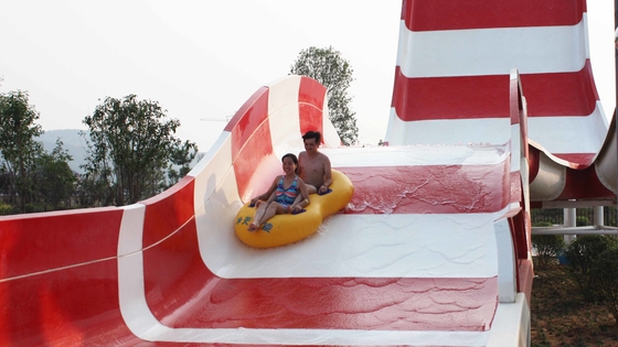 La aguamarina grande parquea la resina emocionante de Ashland/DSM de los Waterslides de la piscina del equipo