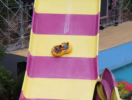 Toboganes acuáticos grandes de encargo, diapositiva de la aguamarina del bumerán del parque de atracciones para 2 personas en parque del agua