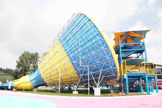 Certificado grande fuerte del CE del SGS de los toboganes acuáticos de la fibra de vidrio del tornado para el parque del agua