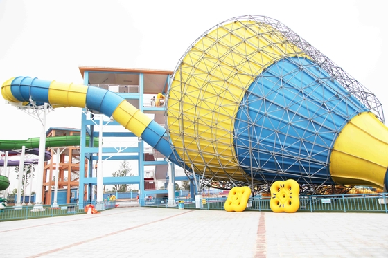 Certificado grande fuerte del CE del SGS de los toboganes acuáticos de la fibra de vidrio del tornado para el parque del agua