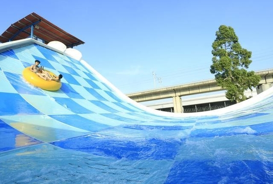 Altura del equipo el 11m del parque de atracciones de los toboganes acuáticos de la fibra de vidrio de la diapositiva de la onda del oscilación para el parque de la aguamarina