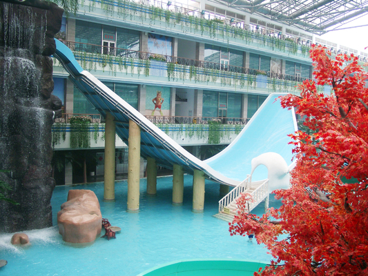 Tobogán acuático del oscilación de Equipmment del parque de atracciones del agua para Ourdoor 240 jinetes/h