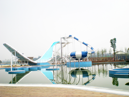 Toboganes acuáticos vendedores calientes de la fibra de vidrio al por mayor del equipo del parque del agua en China