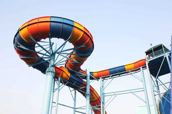 La aguamarina galvanizada del acero de carbono resbala para el proyecto del waterpark, tobogán acuático de la piscina