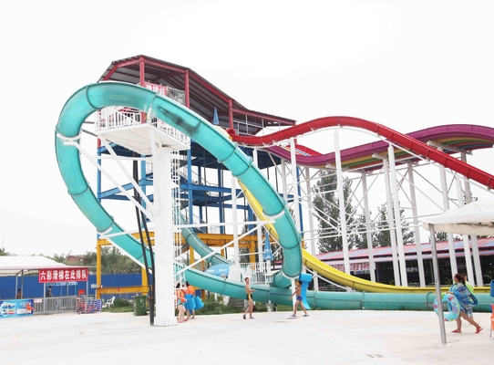 Toboganes acuáticos enormes de la fibra de vidrio del lazo de la aguamarina para el adulto, tipo fijo diapositiva para el parque de atracciones