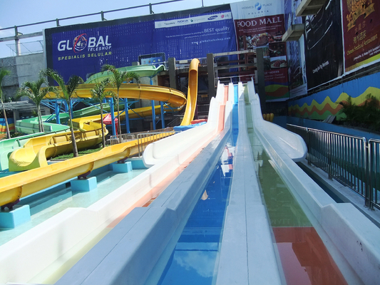 Toboganes acuáticos de alta velocidad de la fibra de vidrio/diapositiva plástica del agua adulta para el parque del agua de la aventura