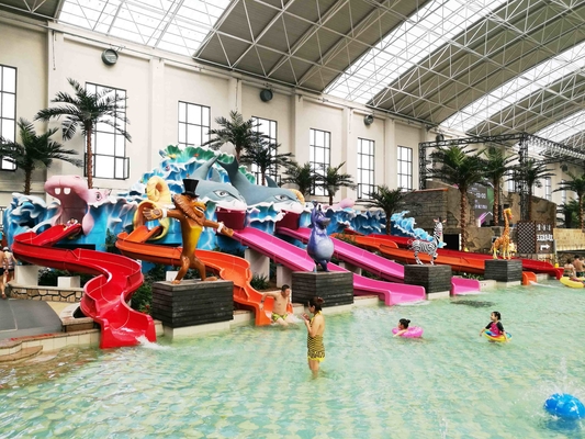 El cuerpo cercano abierto del estilo del equipo comercial del patio resbala para los niños en parque del agua
