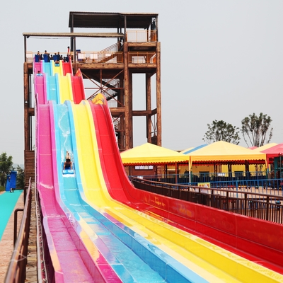 Tobogán acuático grande de encargo multi de la fibra de vidrio del parque de atracciones de los toboganes acuáticos del arco iris FRP de los carriles