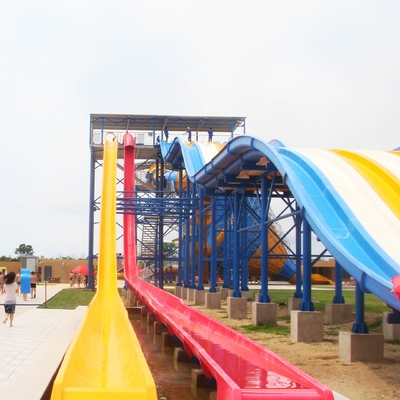 Tobogán acuático adulto de alta velocidad colorido con la construcción del parque de atracciones del agua para el parque del agua