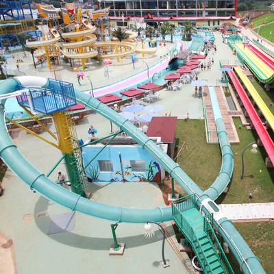 Los juegos del tobogán acuático del parque de la aguamarina, fibra de vidrio del cuerpo de lazo de la aguamarina resbalan para las piscinas