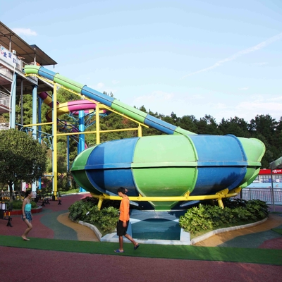 Toboganes acuáticos grandes largos adultos para la capacidad de los toboganes acuáticos 180riders/H del cuenco del parque de atracciones/del espacio