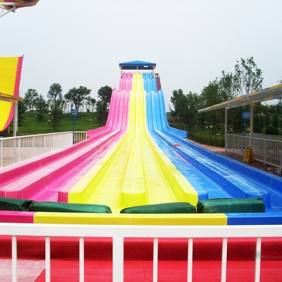 Tobogán acuático grande de encargo multi del parque de atracciones de los toboganes acuáticos del arco iris FRP de los carriles