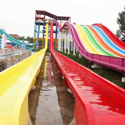Toboganes acuáticos de encargo del agua del artículo general del parque de alta velocidad con capacidad de 120 jinetes/H