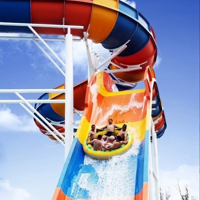 Familia que transporta la persona/el tiempo de la diapositiva en balsa 6 de Waterpark de la fibra de vidrio del parque de la aguamarina