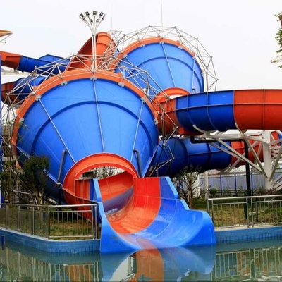 Tobogán acuático durable de la fibra de vidrio para la diversión interactiva del agua de la familia en parque del agua
