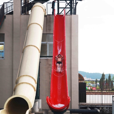 Los toboganes acuáticos de encargo de los niños de la combinación para el parque/el cuerpo del agua del tema resbalan