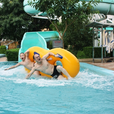 Diapositiva de la velocidad de la fibra de vidrio, diapositiva de la balsa del parque del agua, equipo de encargo de los toboganes acuáticos
