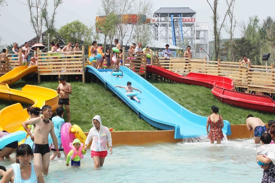 Toboganes acuáticos comerciales de la fibra de vidrio del equipo del parque del agua para la piscina