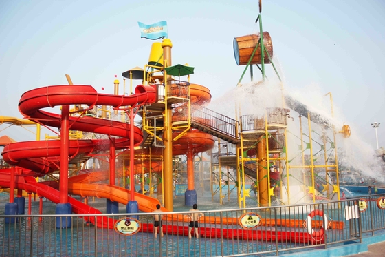 Parque emocionante del agua de la familia en waterhouse giantic con diverso waterslide del estilo