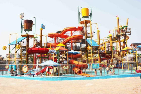 Parque emocionante del agua de la familia en waterhouse giantic con diverso waterslide del estilo