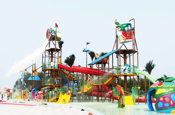 Los centros vacacionales de las vacaciones con agua parquean/el agua 1680m2 ocupado patio