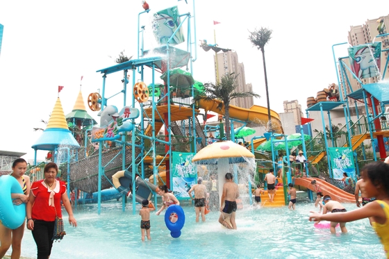 Plataforma media comercial del patio de la aguamarina de la casa del agua con el tobogán acuático para la casa del agua