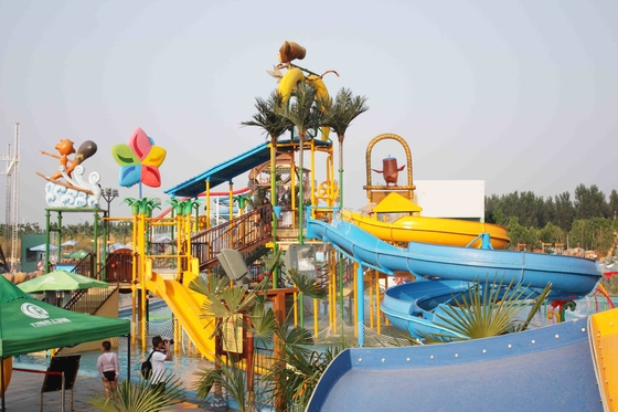 Combinación divertida de los toboganes acuáticos de la diversión del patio de la aguamarina con el tobogán acuático más grande para la familia