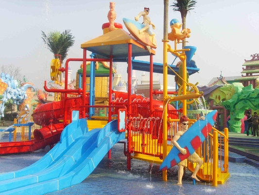 La fibra de vidrio maravillosa del equipo del parque del agua del tema embroma la casa del agua con las diapositivas
