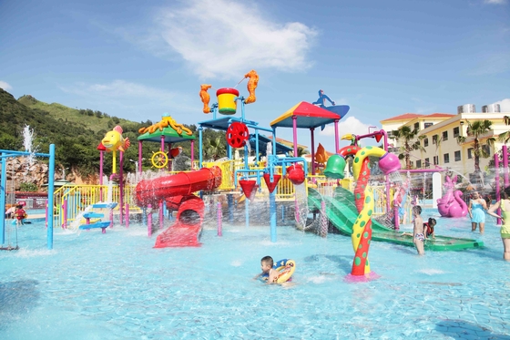 Patio de la casa del agua de los niños de la fibra de vidrio dentro de parques del agua con la bomba de agua