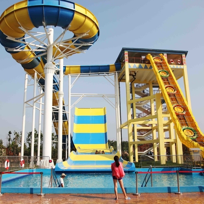 Equipo del parque de la aguamarina de la fibra de vidrio, tobogán acuático gigante del bumerán para el centro turístico