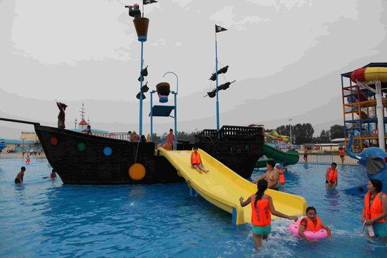La aguamarina del corsario juega el equipo del parque del agua/el barco pirata modificado para requisitos particulares de la fibra de vidrio