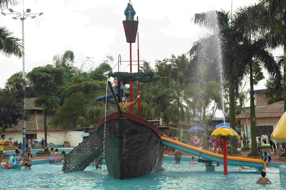 La aguamarina del corsario juega el equipo del parque del agua/el barco pirata grande de la fibra de vidrio del centro vacacional