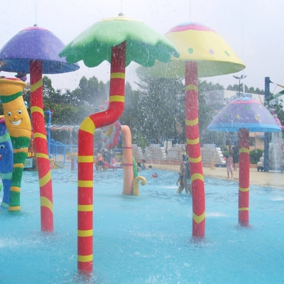 El equipo colorido de la fibra de vidrio del parque del espray de la carpa para los niños/los niños riega el patio